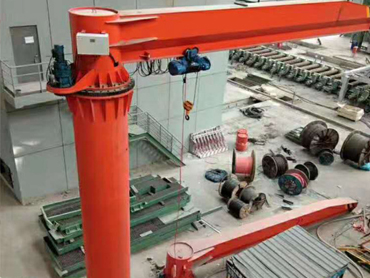 360-градусов ротационен джиб кран