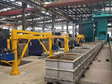 Единичен оператор на стоманени манипулатори